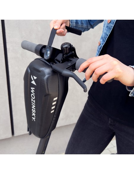 Vandeniui atsparus paspirtuko rankenos krepšys, 3L juodas