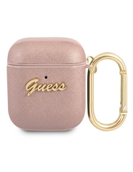 Guess Saffiano Script Metal Collection dėklas, skirtas AirPods 1/ 2 – rožinis Guess Saffiano Script Metal Collection dėklas, skirtas AirPods 1/ 2 – rožinis