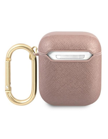 Guess Saffiano Script Metal Collection dėklas, skirtas AirPods 1/ 2 – rožinis Guess Saffiano Script Metal Collection dėklas, skirtas AirPods 1/ 2 – rožinis