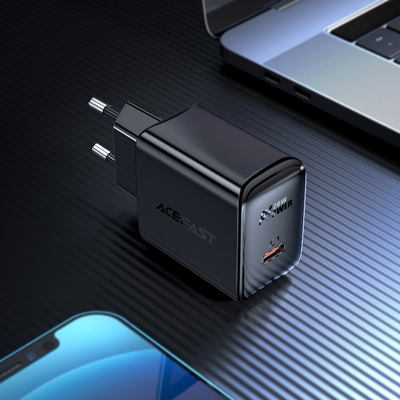 Acefast greitas USB Type C 20W Power Delivery sieninis įkroviklis baltas (A1 EU balta)