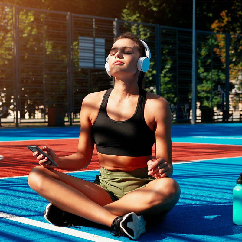 Spigen Tough Armor dėklas Samsung Galaxy S21 FE - juodas