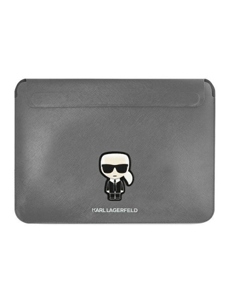 Karl Lagerfeld Saffiano Ikonik Karl dėklas 16" nešiojamam kompiuteriui – sidabrinis Karl Lagerfeld Saffiano Ikonik Karl dėklas 16" nešiojamam kompiuteriui – sidabrinis