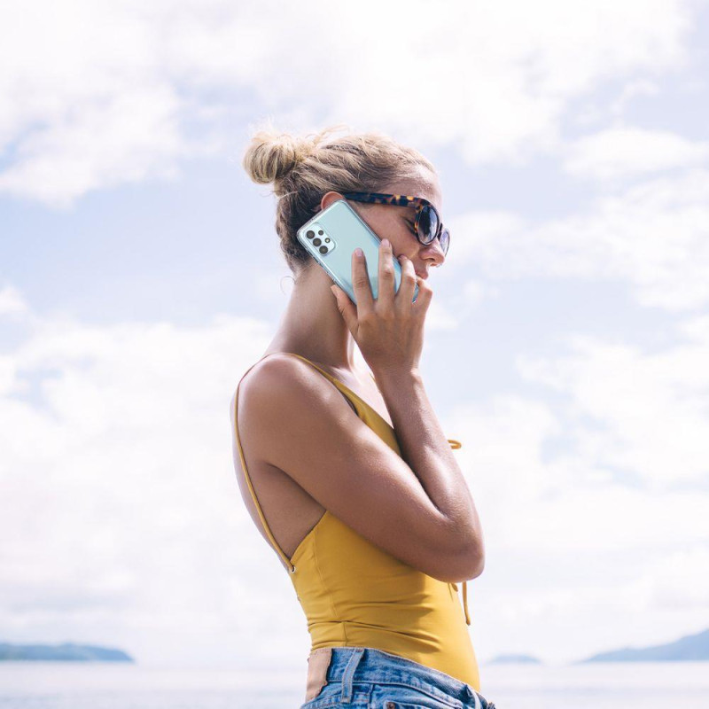 Spigen Skystųjų kristalų dėklas, skirtas Samsung Galaxy A13 4G / LTE - skaidrus