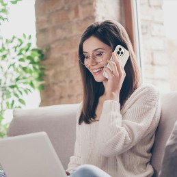 Dux Ducis Roma odinis dėklas iPhone 13 Pro Max elegantiškas dangtelis pagamintas iš natūralios odos baltos spalvos