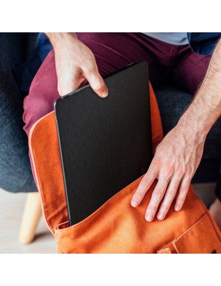 Spigen Urban Fit dėklas, skirtas Macbook Pro 16& 39 & 39 2021-2023 – juodas Spigen Urban Fit dėklas, skirtas Macbook Pro 16& 39 & 39 2021-2023 – juodas