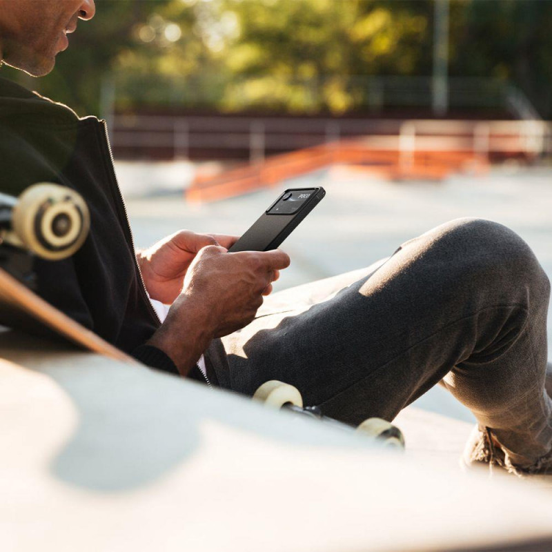 Spigen Rugged Armor dėklas, skirtas Xiaomi Poco X4 Pro 5G - matinė juoda