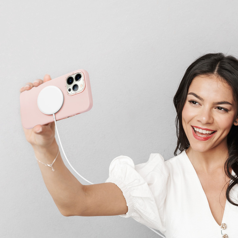 „Dux Ducis Grit“ odinis dėklas, skirtas „iPhone 14 Pro“ elegantiškas dirbtinės odos dangtelis (suderinamas su „MagSafe“)...