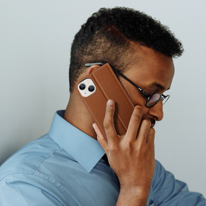 Dux Ducis Skin X2 dėklas iPhone 14, dangtelis su magnetiniu atvartu, rudas