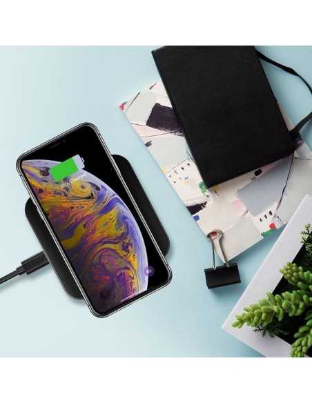 Qi 10W belaidis įkroviklis telefonui ir ausinėms juodos spalvos Qi 10W belaidis įkroviklis telefonui ir ausinėms juodos spalvos