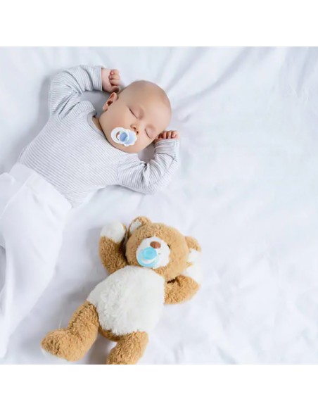 „Nillkin CamShield Silky“ silikoninis dėklas „iPhone 14 Pro“ dėklas su fotoaparato apsauga, juoda