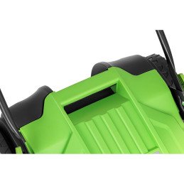 Rankinė šlavimo mašina smėlio lapų kubeliams 2 šepečiai 20 l 65 cm