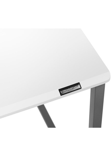 Pramoninis kompiuterio stalas ant metalinio rėmo 120 x 60 cm balta ir pilka Pramoninis kompiuterio stalas ant metalinio rėmo 120 x 60 cm balta ir pilka