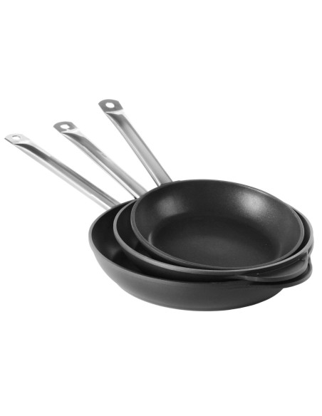 Profi Line indukcinė keptuvė pagaminta iš aliuminio, padengto titano skersmeniu. 320 mm – Hendi 629345