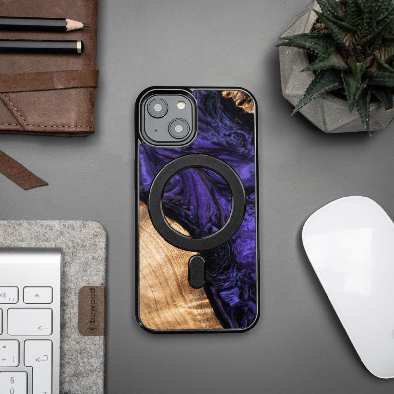 Medinis ir dervos dėklas skirtas iPhone 14 MagSafe Bewood Unique Violet - violetinė ir juoda