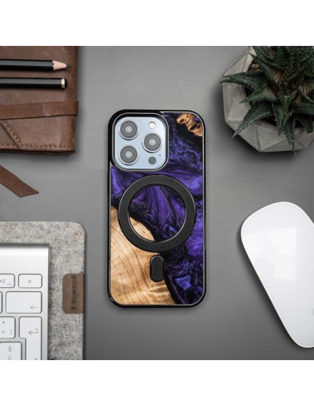 Medinis ir dervos dėklas skirtas iPhone 14 Pro MagSafe Bewood Unique Violet - violetinė ir juoda