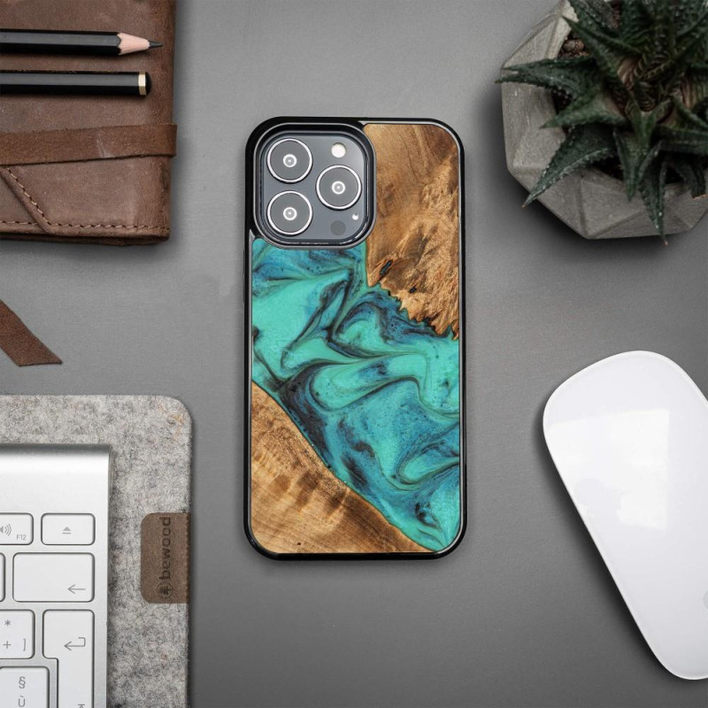 Medinis ir dervos dėklas skirtas iPhone 13 Pro Bewood Unique Turquoise - turkis ir juodas