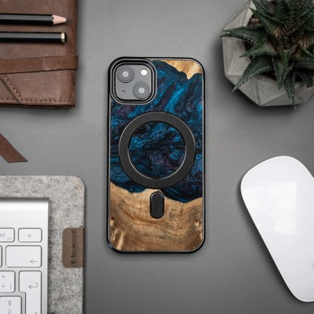 Medinis ir dervos dėklas skirtas iPhone 13 MagSafe Bewood Unique Neptun - tamsiai mėlyna ir juoda Medinis ir dervos dėklas skirtas iPhone 13 MagSafe Bewood Unique Neptun - tamsiai mėlyna ir juoda