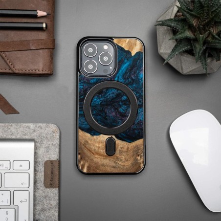 Medinis ir dervos dėklas skirtas iPhone 13 Pro MagSafe Bewood Unique Neptun - tamsiai mėlyna ir juoda