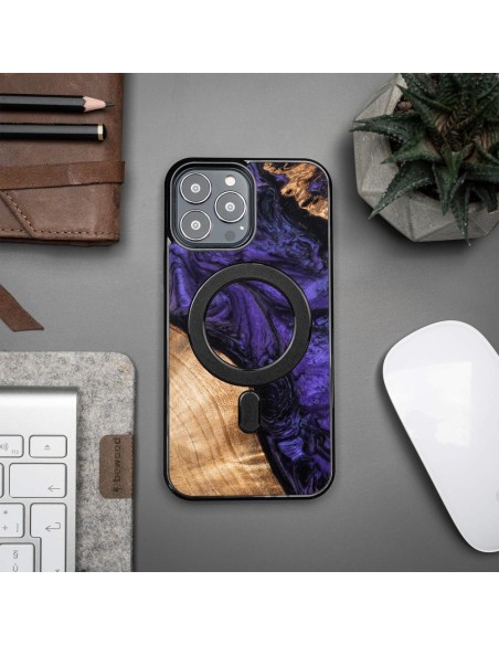Medinis ir dervos dėklas, skirtas iPhone 13 Pro Max MagSafe Bewood Unique Violet - violetinė ir juoda Medinis ir dervos dėklas, skirtas iPhone 13 Pro Max MagSafe Bewood Unique Violet - violetinė ir juoda