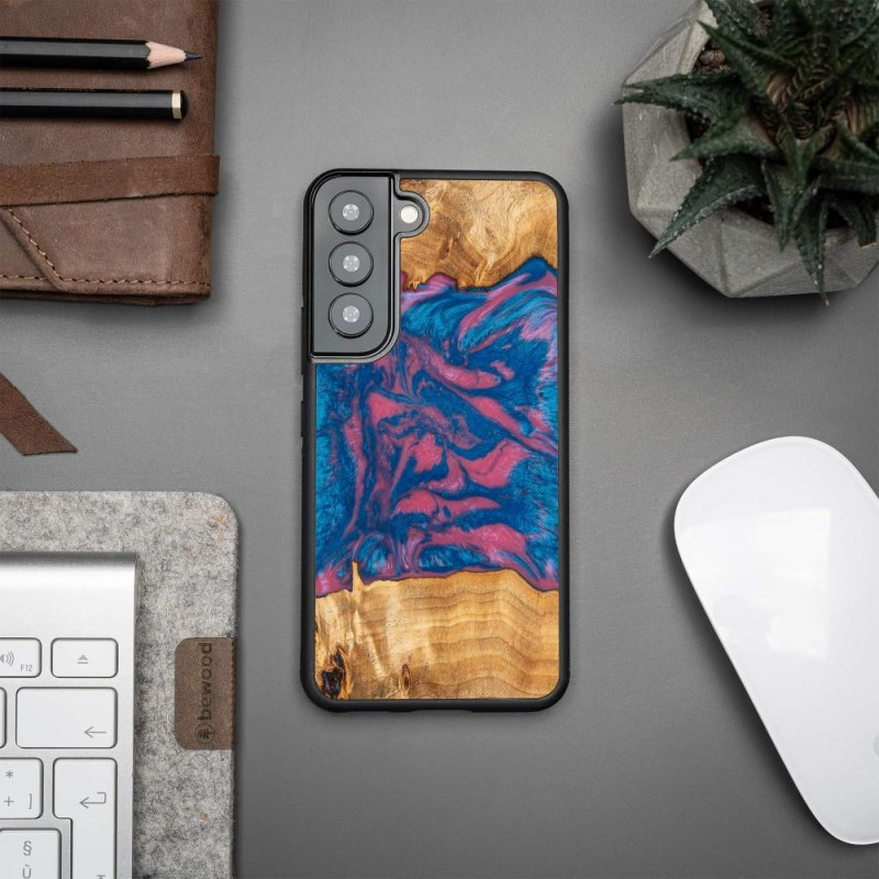 Medinis ir dervos dėklas, skirtas Samsung Galaxy S22 Bewood Unique Vegas - rožinė ir mėlyna