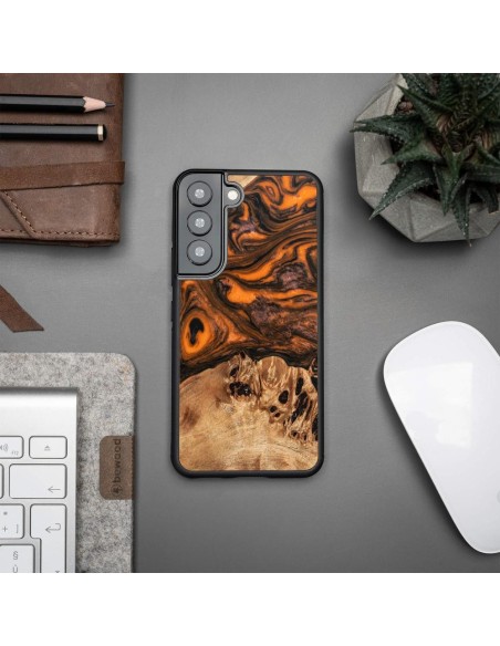 Medinis ir dervos dėklas Samsung Galaxy S22 Bewood Unique Orange - oranžinė ir juoda Medinis ir dervos dėklas Samsung Galaxy S22 Bewood Unique Orange - oranžinė ir juoda