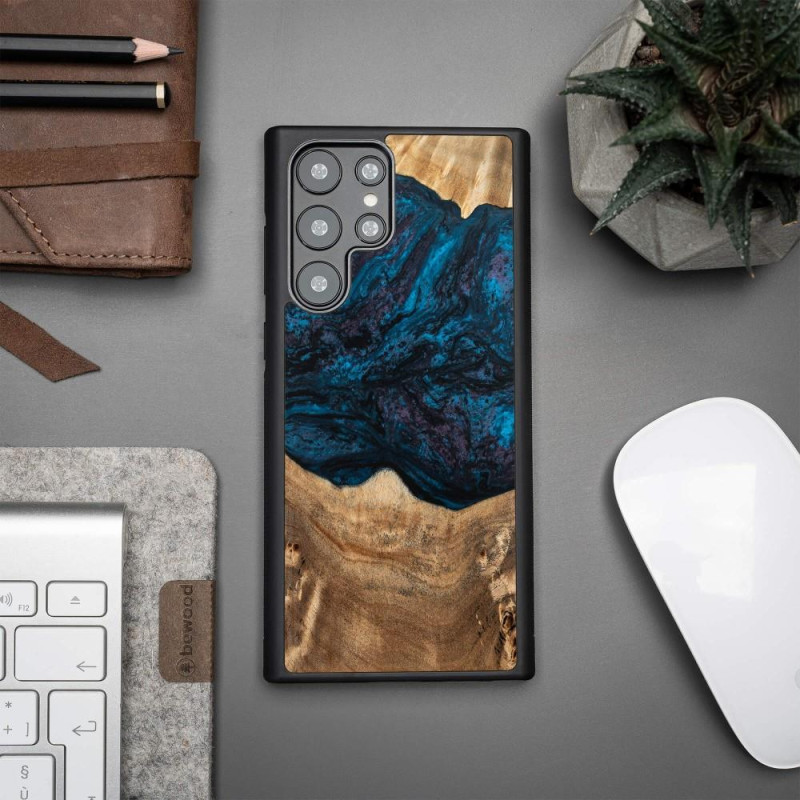 Medinis ir dervos dėklas, skirtas Samsung Galaxy S22 Ultra Bewood Unique Neptun - tamsiai mėlyna ir juoda