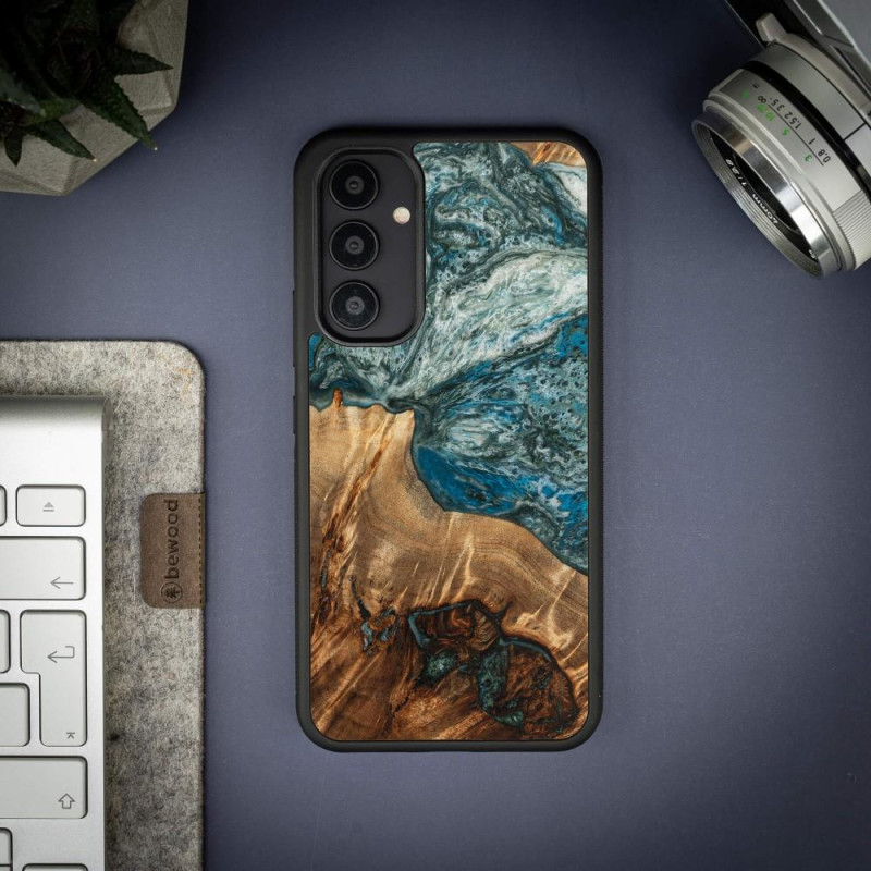 Medinis ir dervos dėklas Samsung Galaxy A54 5G Bewood Unique Planet Earth - mėlynai žalias