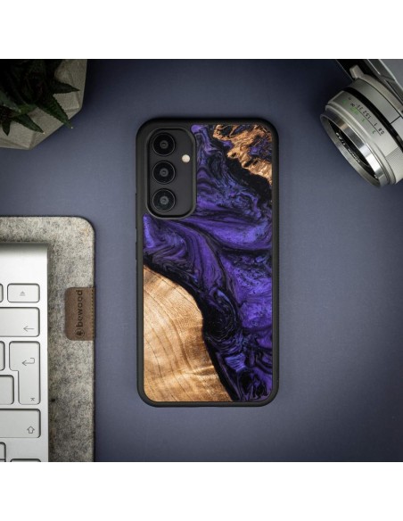 Medinis ir dervos dėklas Samsung Galaxy A54 5G Bewood Unique Violet - violetinė ir juoda Medinis ir dervos dėklas Samsung Galaxy A54 5G Bewood Unique Violet - violetinė ir juoda