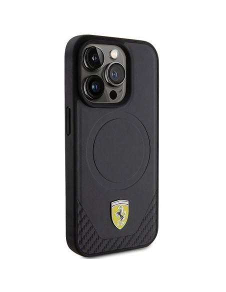 Ferrari Carbon Metal Logo MagSafe dėklas iPhone 15 Pro - juodas Ferrari Carbon Metal Logo MagSafe dėklas iPhone 15 Pro - juodas
