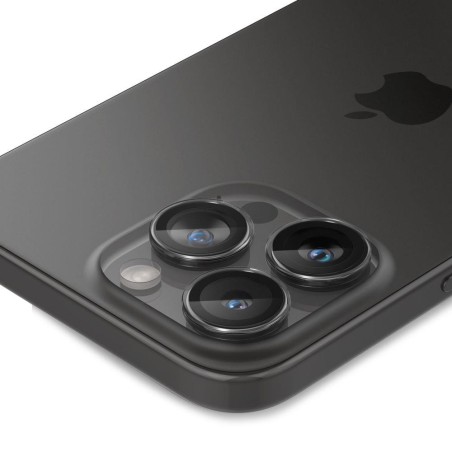 Spigen Glas.tR EZ Fit Optik Pro kameros dangtelis skirtas iPhone 15 Pro / 15 Pro Max - 2 vnt. Spigen Glas.tR EZ Fit Optik Pro kameros dangtelis skirtas iPhone 15 Pro / 15 Pro Max - 2 vnt.