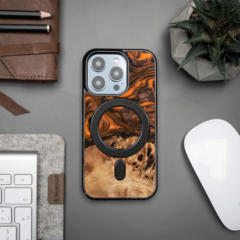 Medinis ir dervos dėklas iPhone 15 Pro MagSafe Bewood Unique Orange - oranžinė ir juoda