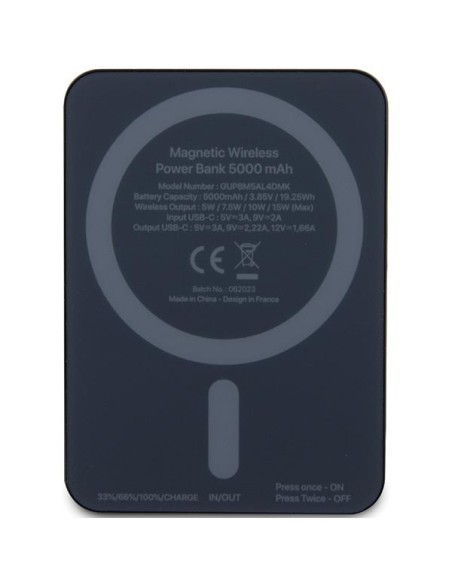 Guess MagSafe 4G Strassed Metal Logo indukcinis maitinimo blokas 15W 5000mAh - juodas Guess MagSafe 4G Strassed Metal Logo indukcinis maitinimo blokas 15W 5000mAh - juodas