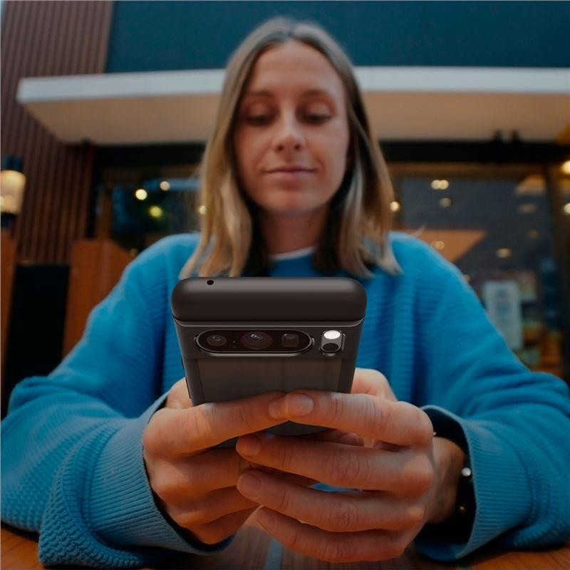 Spigen Ultra Hybrid dėklas, skirtas Google Pixel 8 Pro – matinės juodos spalvos