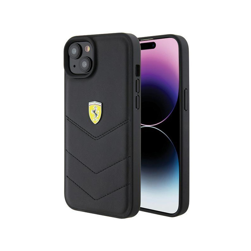 Ferrari Quilted Metal Logo dėklas, skirtas iPhone 15 Plus - juodas Ferrari Quilted Metal Logo dėklas, skirtas iPhone 15 Plus - juodas