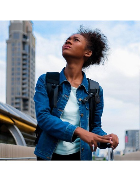 Etui Spigen Rugged Armor na Samsung Galaxy SmartTag 2 - czarny mat Etui Spigen Rugged Armor na Samsung Galaxy SmartTag 2 - czarny mat