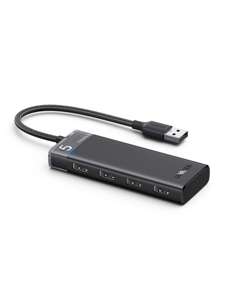 HUB Ugreen CM653 z 4 portami USB-A i kablem zasilającym USB-A - czarny HUB Ugreen CM653 z 4 portami USB-A i kablem zasilającym USB-A - czarny