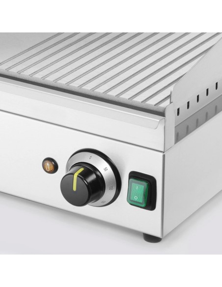 
Elektrinė grilis lygiai su grioveliais grioveliais 697 x 474 mm 3500 W
