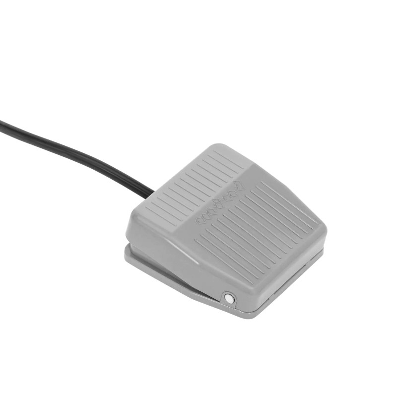 Elektrinis dešrų kimštuvas, vertikalus, 4 piltuvėliai, 20 l, 300 W