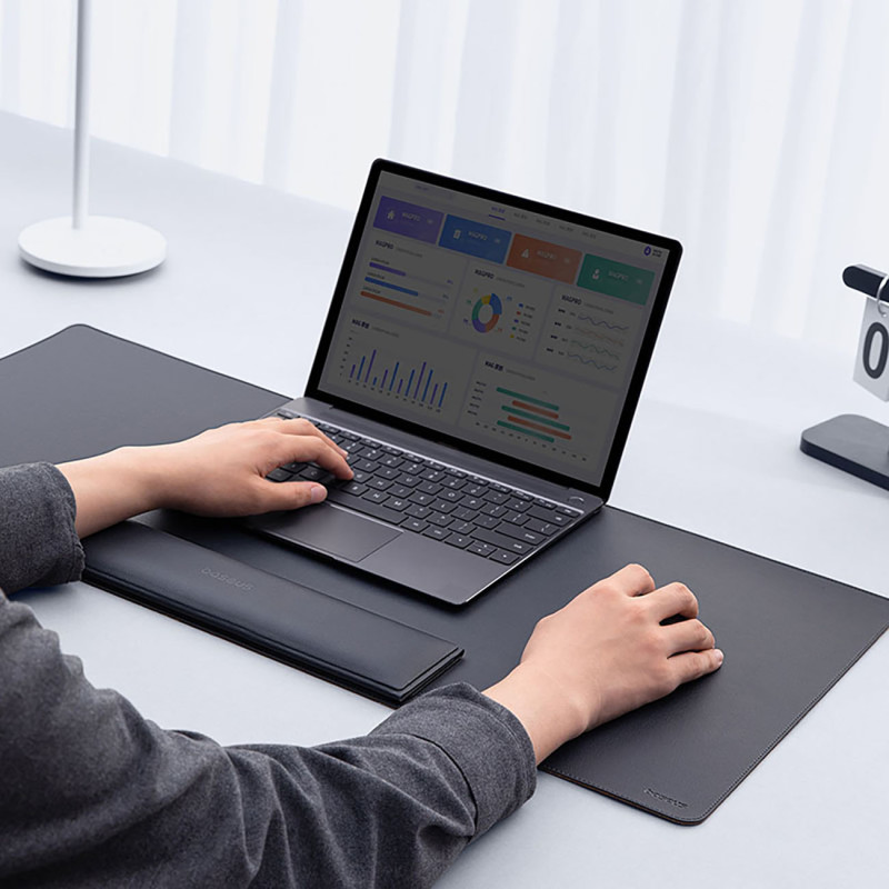 MagPro Series II nešiojamojo kompiuterio stalo padėklas su riešo atrama – juodas