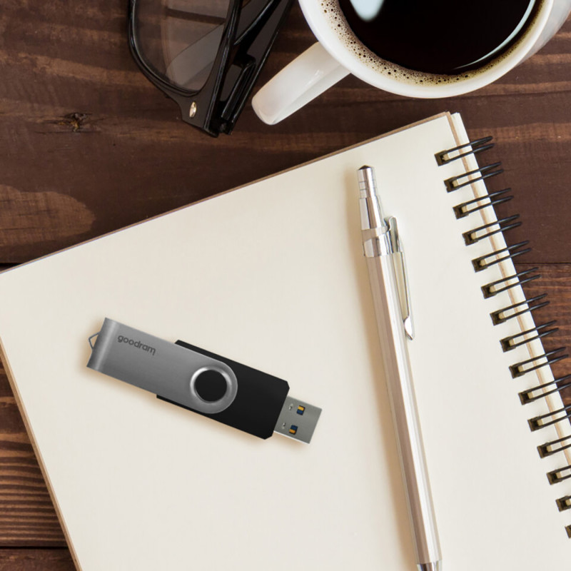Pendrive Flash atmintis 16 GB USB 3.2 Gen 1 UTS3 – juoda
