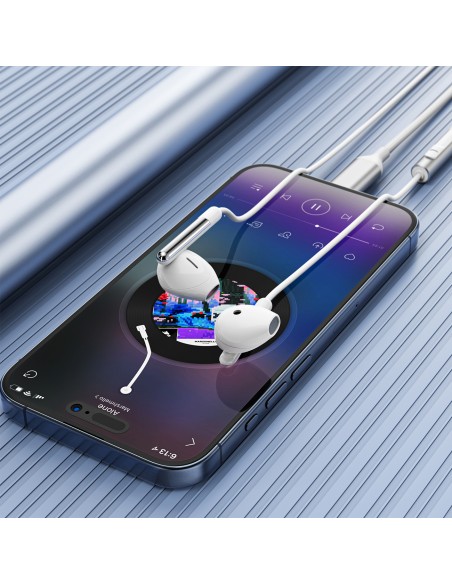 Laidinės ausinės su mikrofonu ir nuotolinio valdymo pulteliu USB-C 1,2 m – baltos spalvos
 
Laidinės ausinės su mikrofonu ir nuotolinio valdymo pulteliu USB-C 1,2 m – baltos spalvos