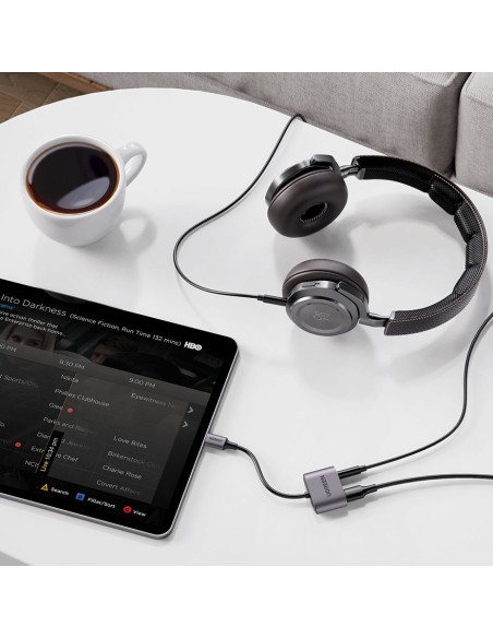USB-C – USB-C + 3,5 mm mini lizdo garso adapteris – pilkas
 
USB-C – USB-C + 3,5 mm mini lizdo garso adapteris – pilkas