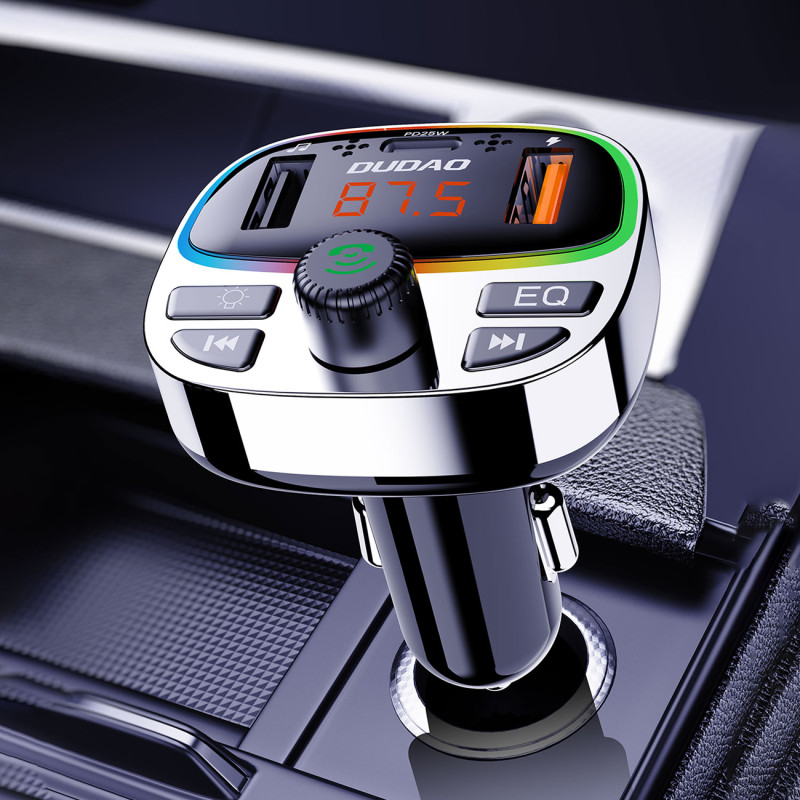 R2PRO+ automobilinis siųstuvas su PD 25W įkrovimo prievadais Bluetooth 5.3 RGB – juoda ir sidabrinė