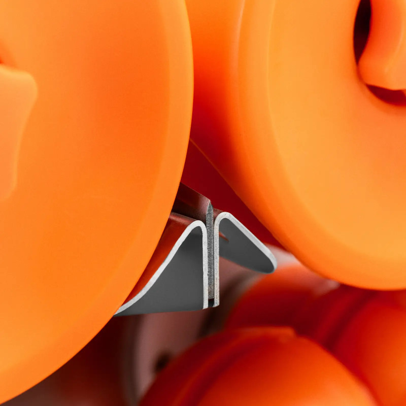 
Pusiau automatinė apelsinų sulčiaspaudė 20 vnt/ min 120 W
