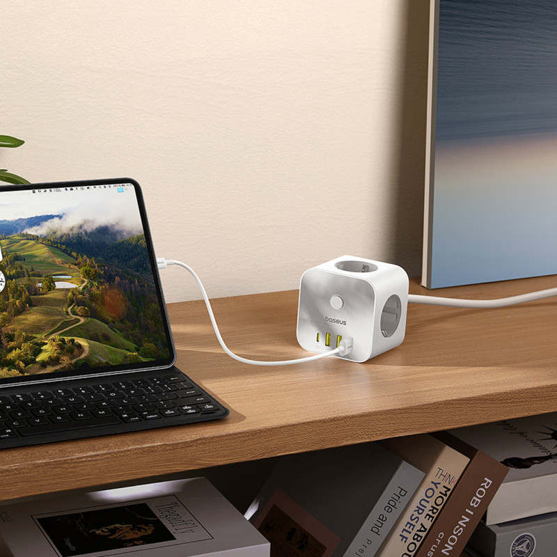 
7 viename maitinimo juosta KOSTKA PowerCombo 3x AC / 3x USB-A / 1x USB-C 20W 1,5 m - balta
