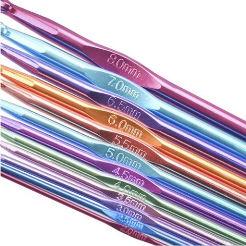 12 vnt nėrimo kabliukų rinkinys.