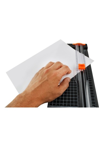 Popierinė giljotina – trimeris