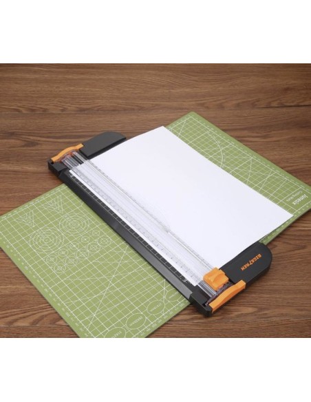 Popierinė giljotina – trimeris