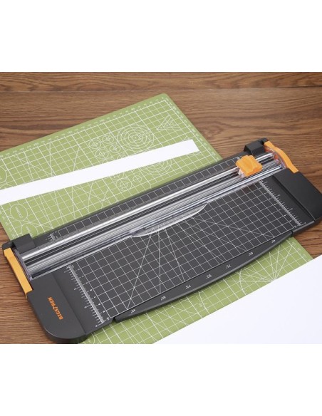 Popierinė giljotina – trimeris