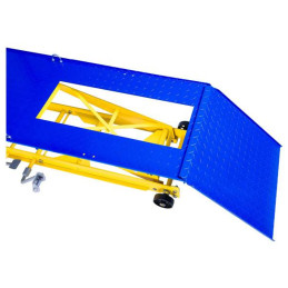 Platforminis keltuvas motociklų stalinis keltuvas motociklams su rampa 450kg 206 x 55 cm MSW MHB-450-780.1